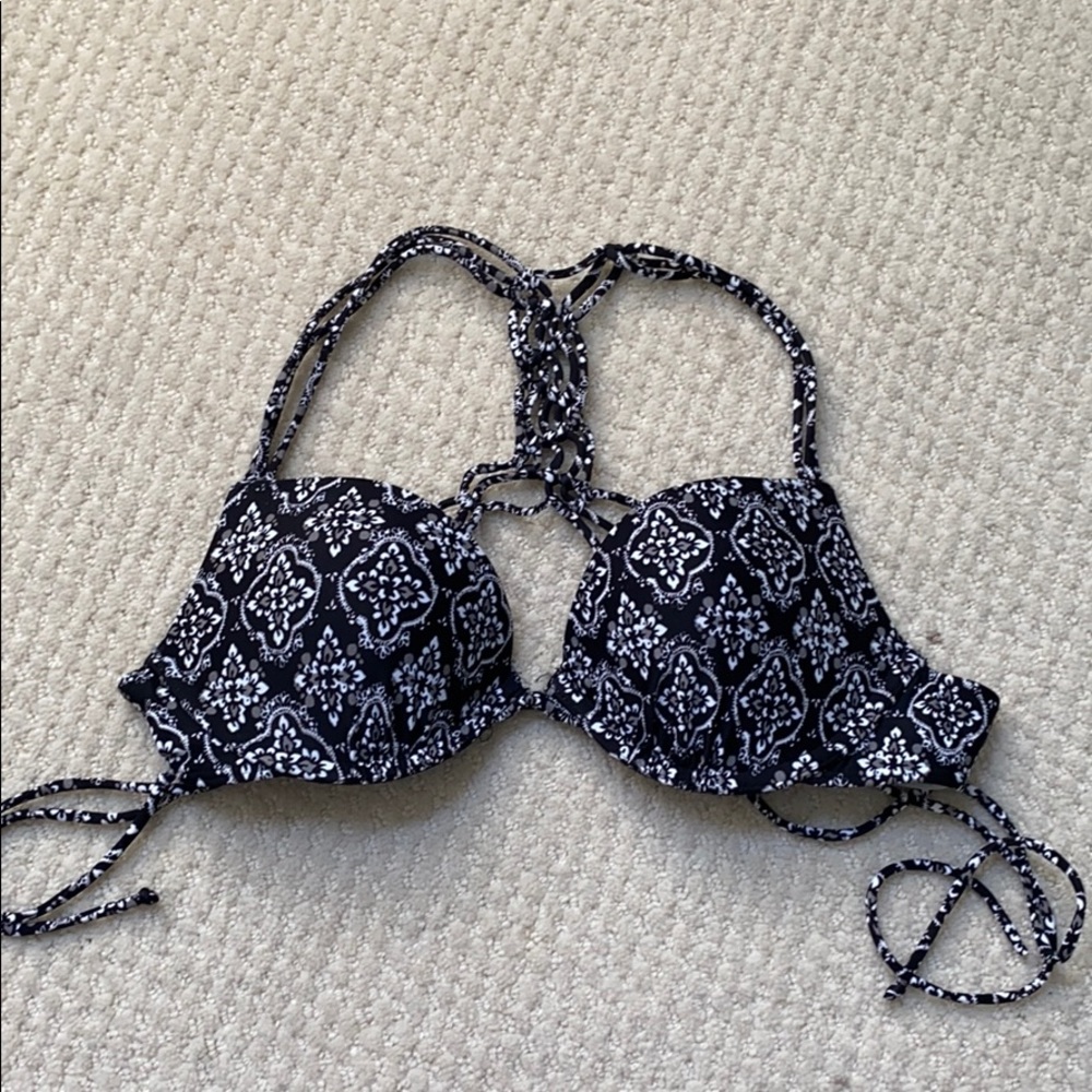 Black and white bathing suit top